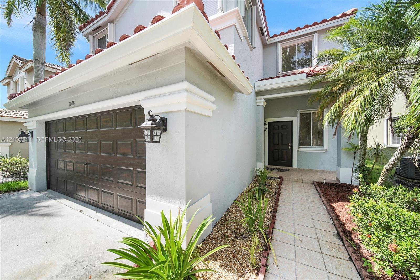 1058 Golden Cane Dr, Weston FL 33327 photo 2