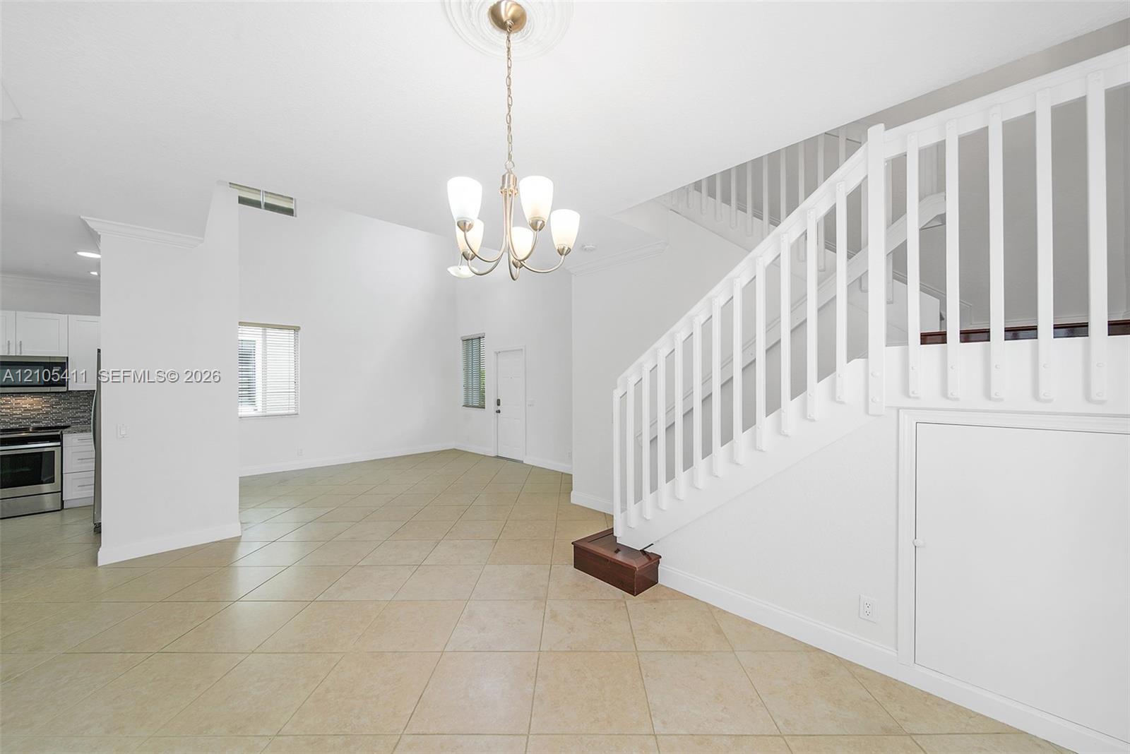 1058 Golden Cane Dr, Weston FL 33327 photo 4