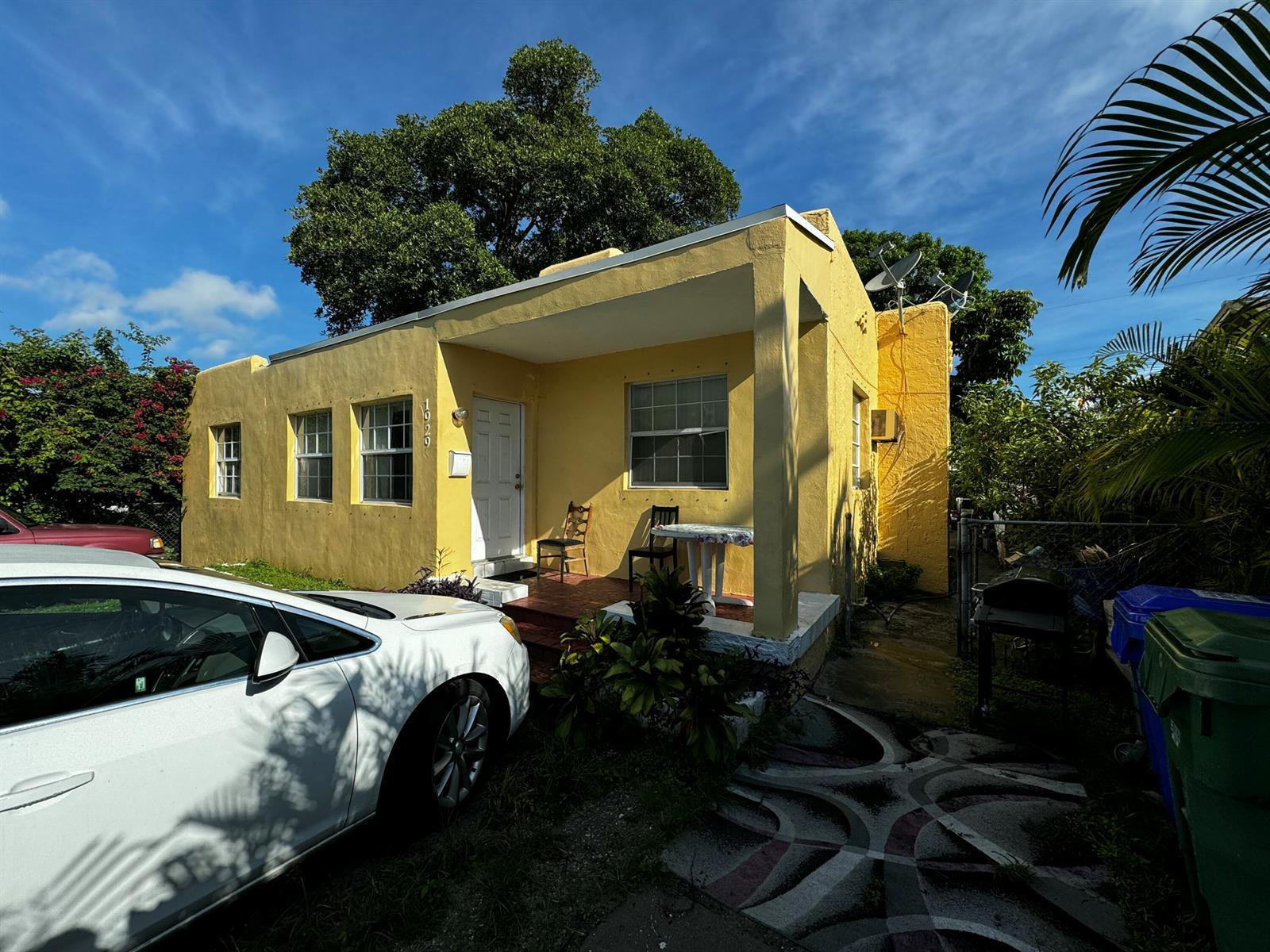 1929 SW 17TH Street, Miami FL 33145 photo 2