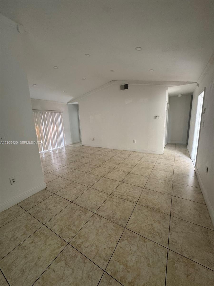 5740 NW 194th Ter # 5740, Hialeah FL 33015 photo 4