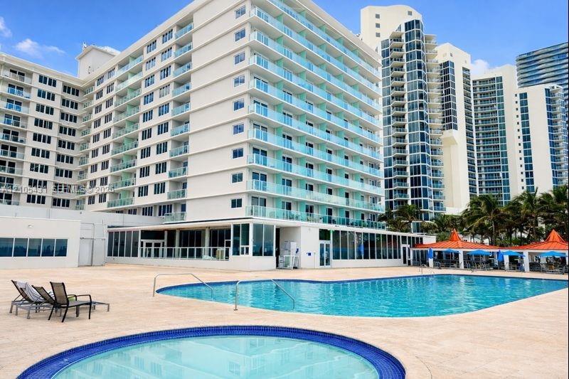 19201 Collins Ave # 707, Sunny Isles Beach FL 33160 photo 3