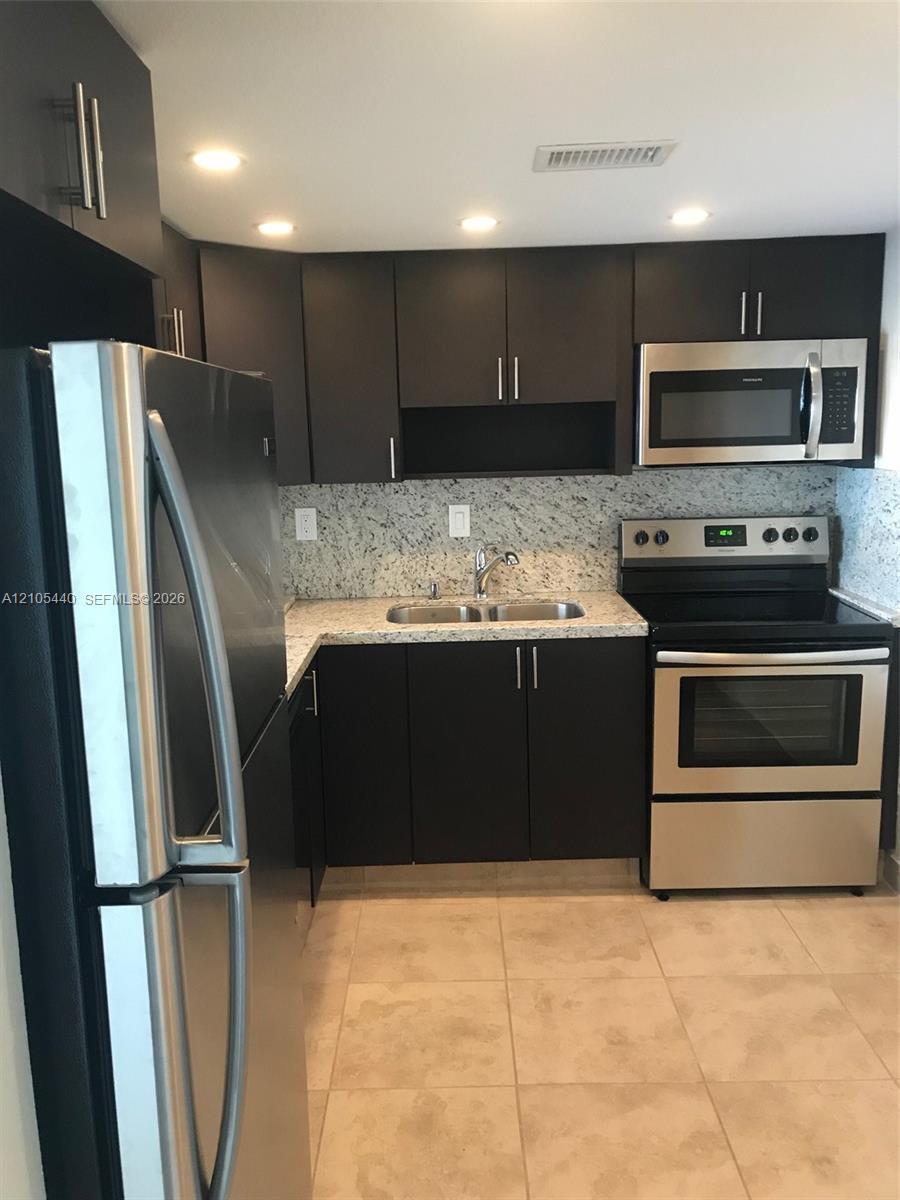 16710 NE 9th Ave # 707, North Miami Beach FL 33162 photo 5