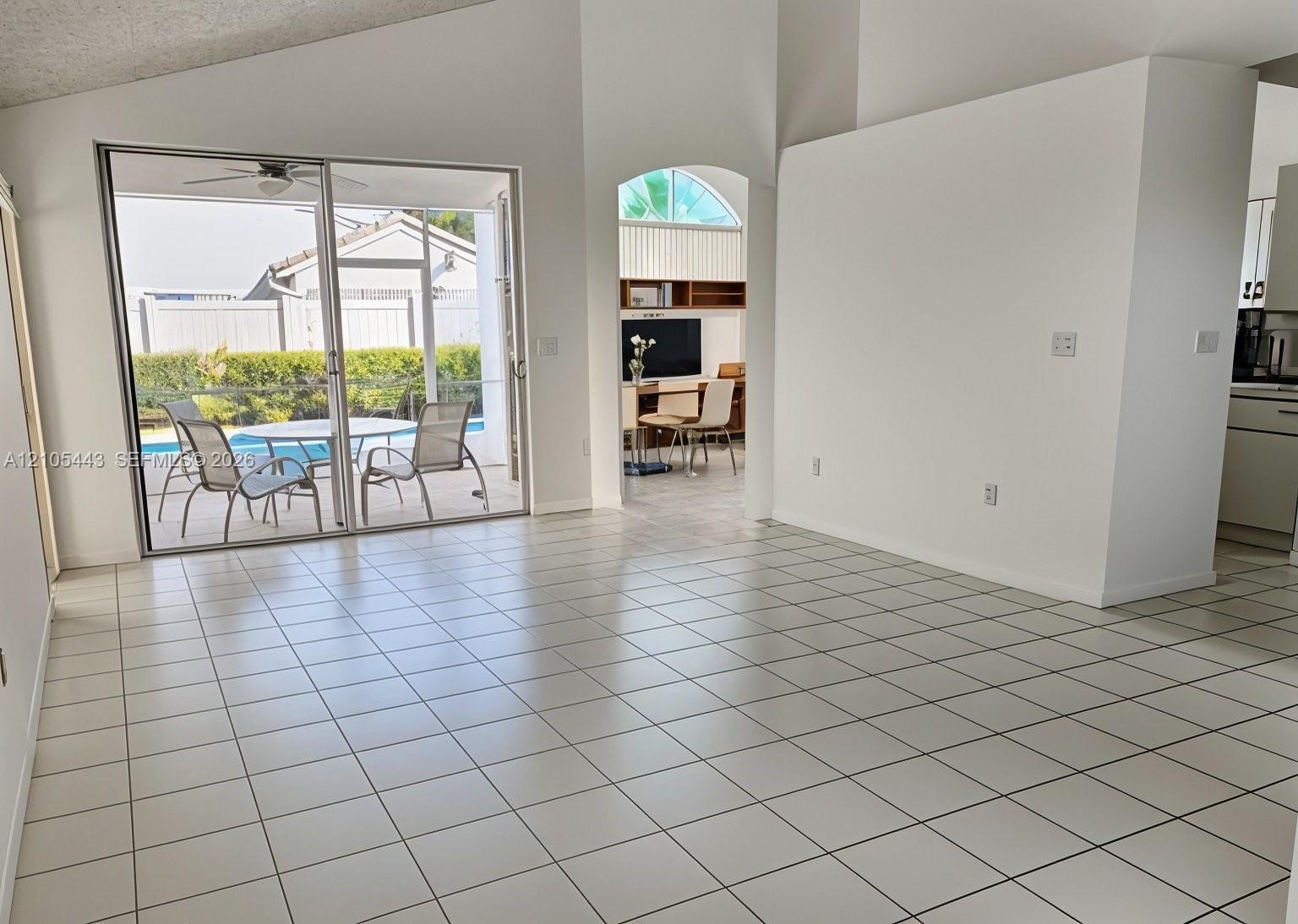 17415 NW 10th St, Pembroke Pines FL 33029 photo 4