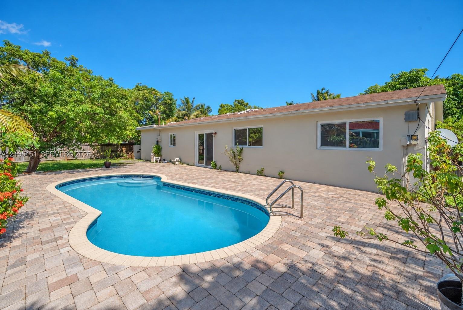 4071 NW 3rd Ter, Deerfield Beach FL 33064 photo 2