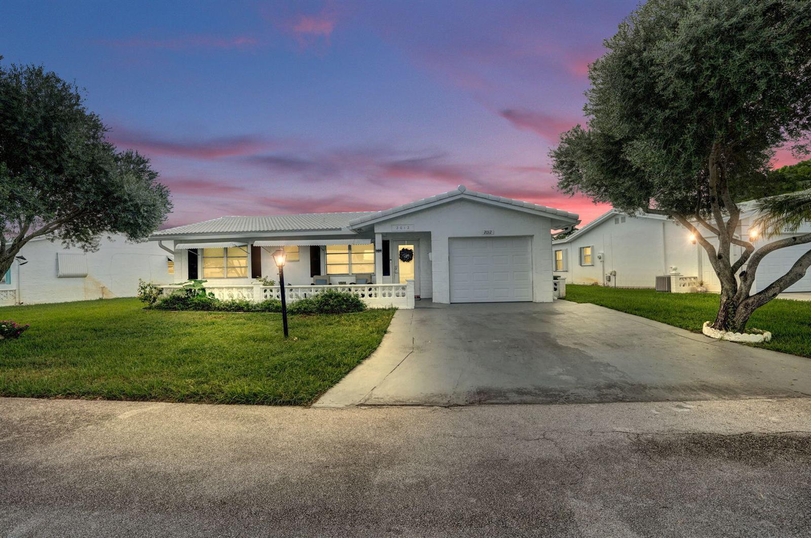 2012 SW 18TH Drive, Boynton Beach FL 33426 photo 2