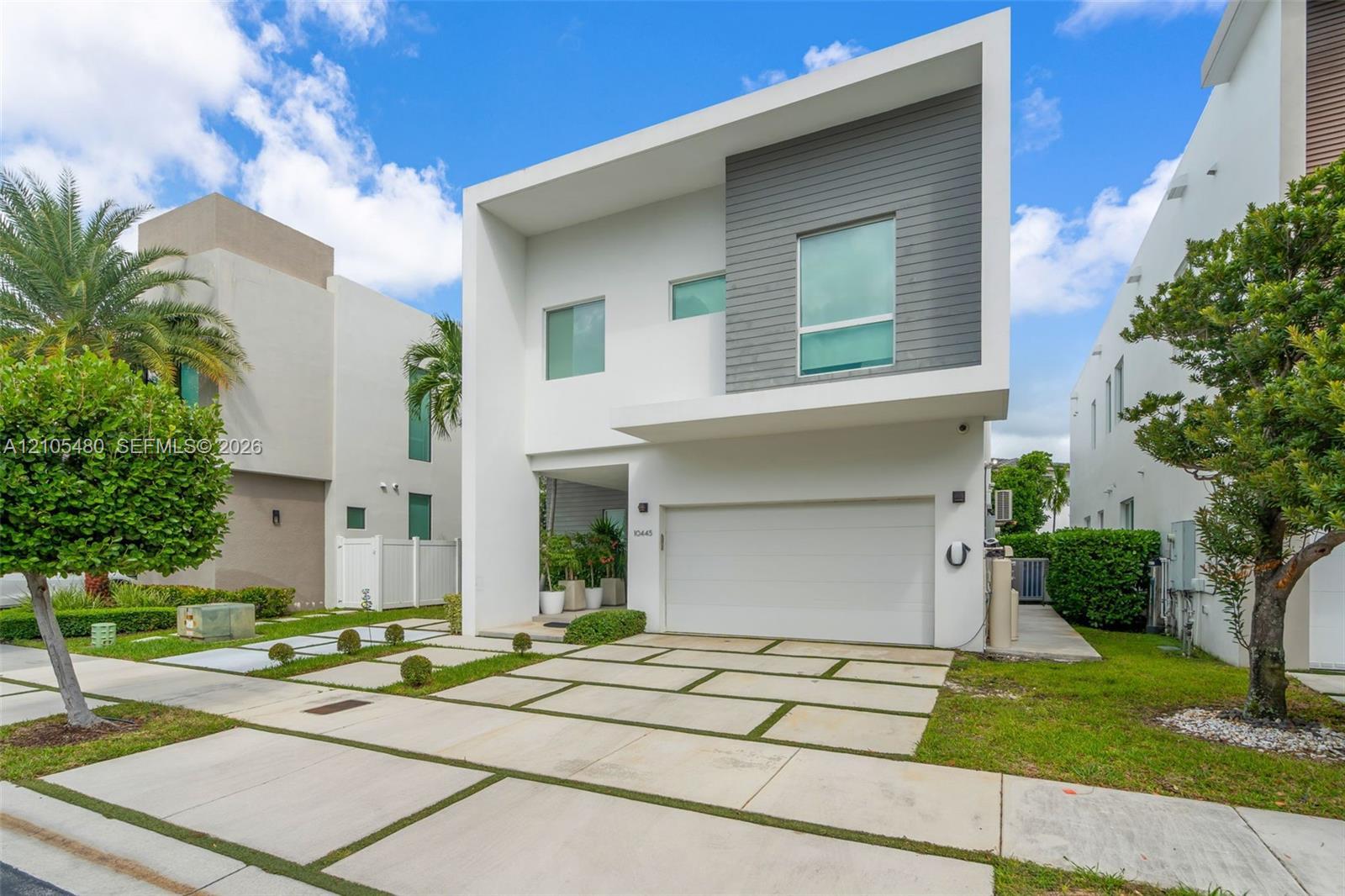 10445 NW 68th Ter, Doral FL 33178 photo 5