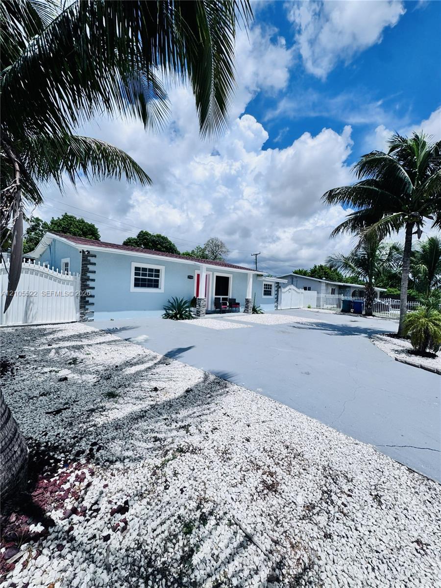 17630 NW 37th Ave, Miami Gardens FL 33056 photo 3