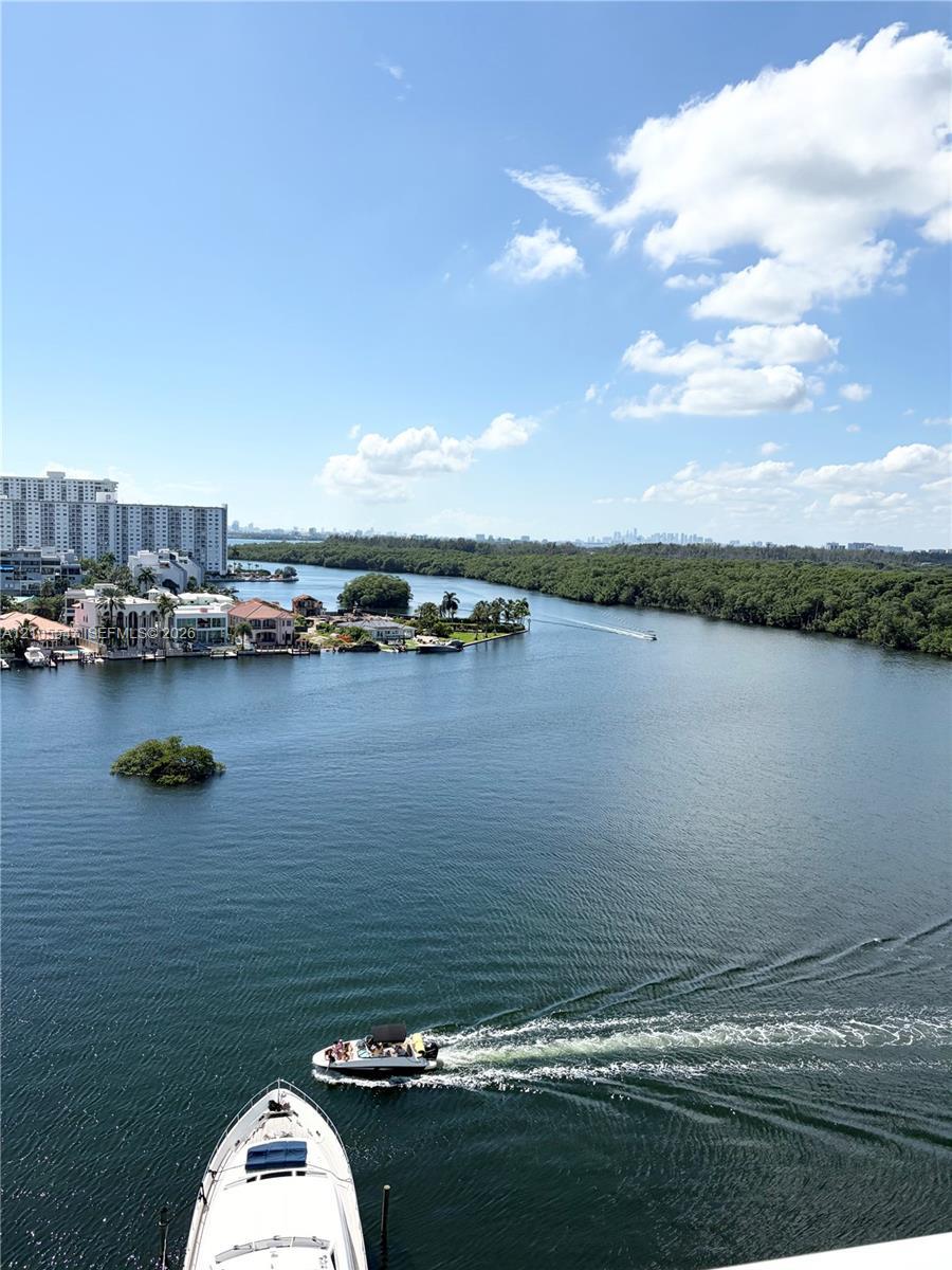 400 Sunny Isles Blvd # 1002, Sunny Isles Beach FL 33160 photo 3