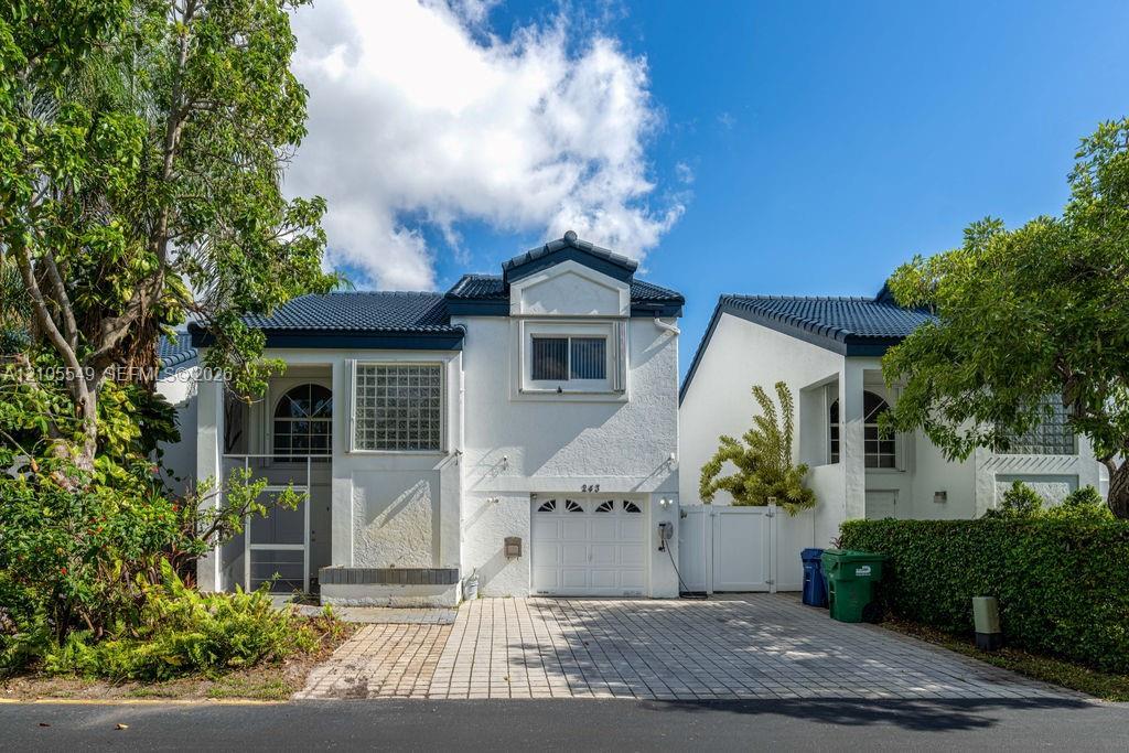 243 NE 212th Ter, Miami FL 33179 photo 2