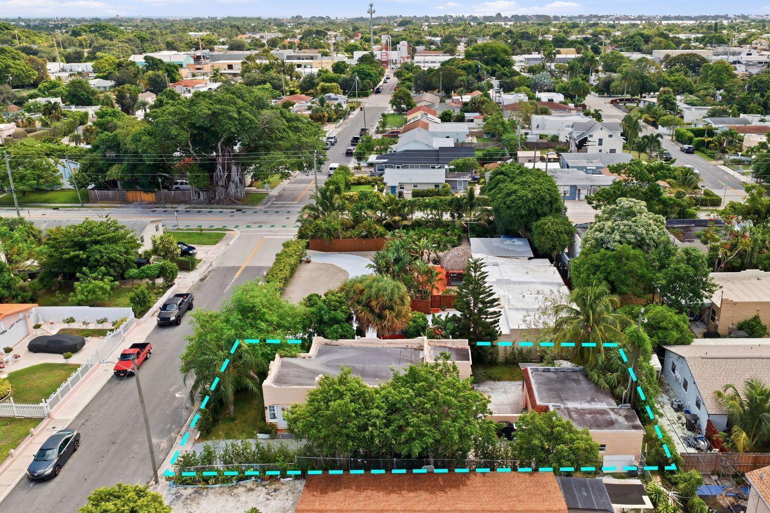 810 MCINTOSH Street, West Palm Beach FL 33405 photo 4