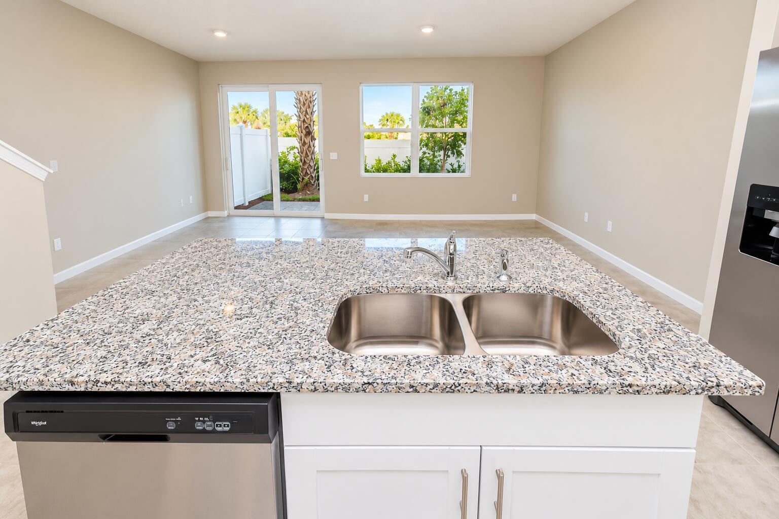 5648 MENTMORE Drive, Mangonia Park FL 33407 photo 5