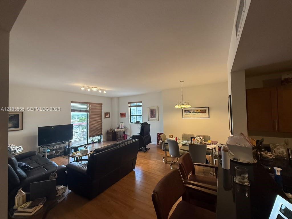 8390 SW 72nd Ave # 711, Miami FL 33143