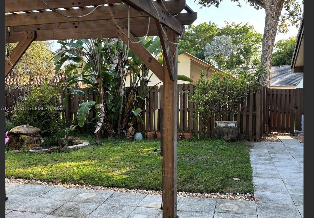 2199 Charleston, Weston FL 33326 photo 3