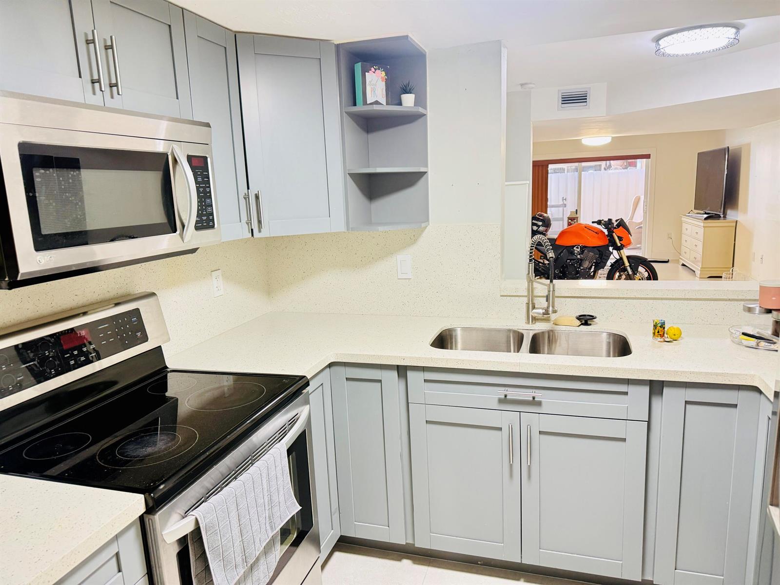 12317 NW 11th Street # 1302, Miami FL 33182 photo 5
