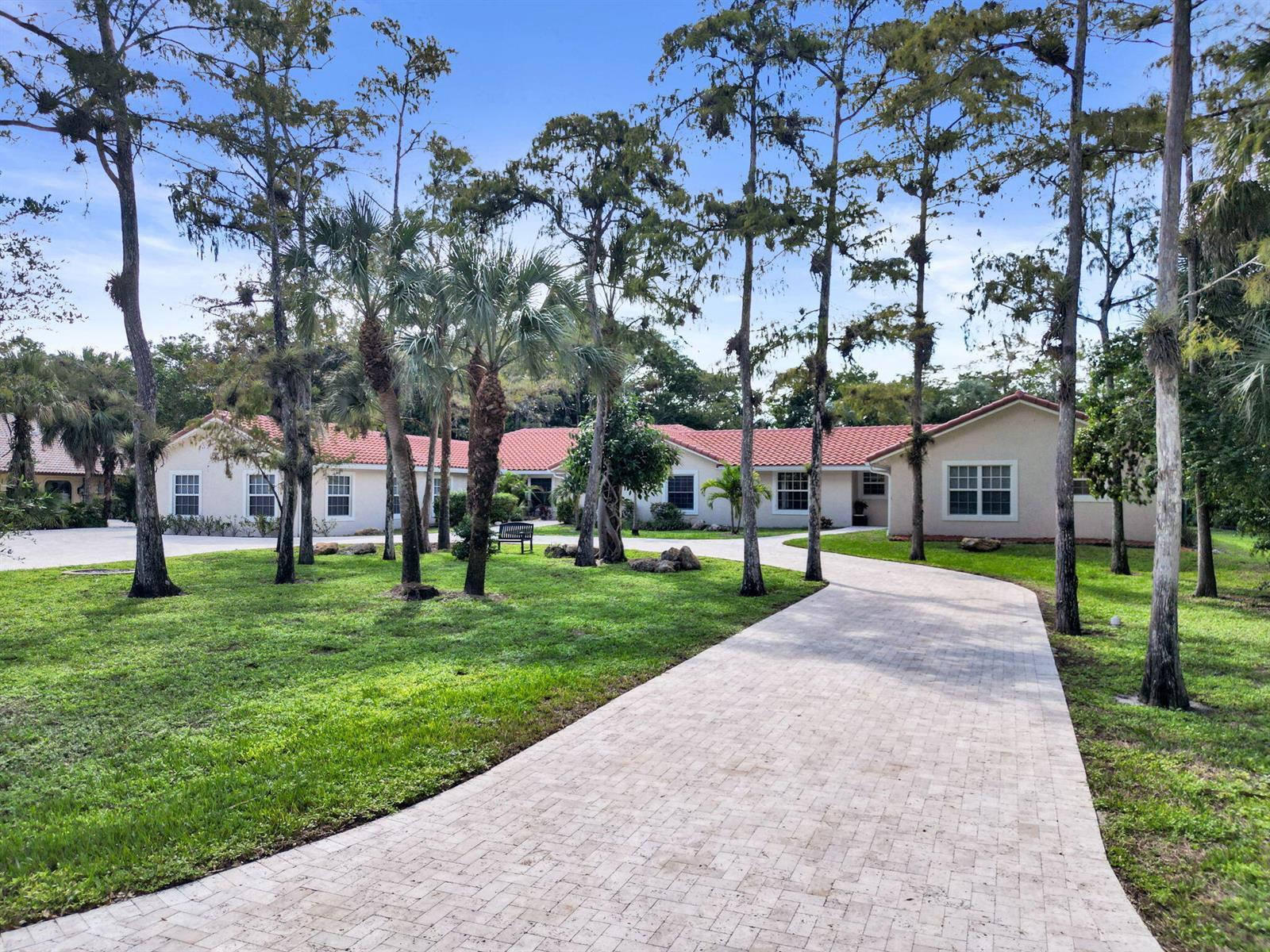 5000 NW 81st Avenue, Coral Springs FL 33067 photo 2