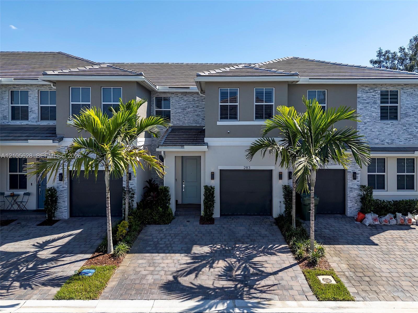 283 SW 169th Ln, Pembroke Pines FL 33027
