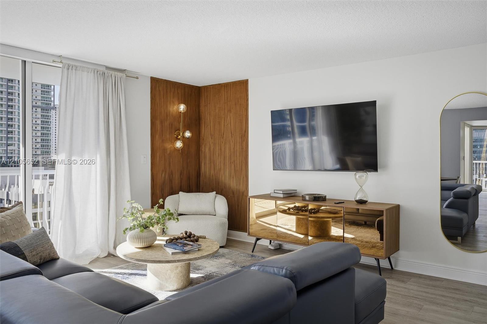 1200 Brickell Bay Dr # 1723, Miami FL 33131 photo 3