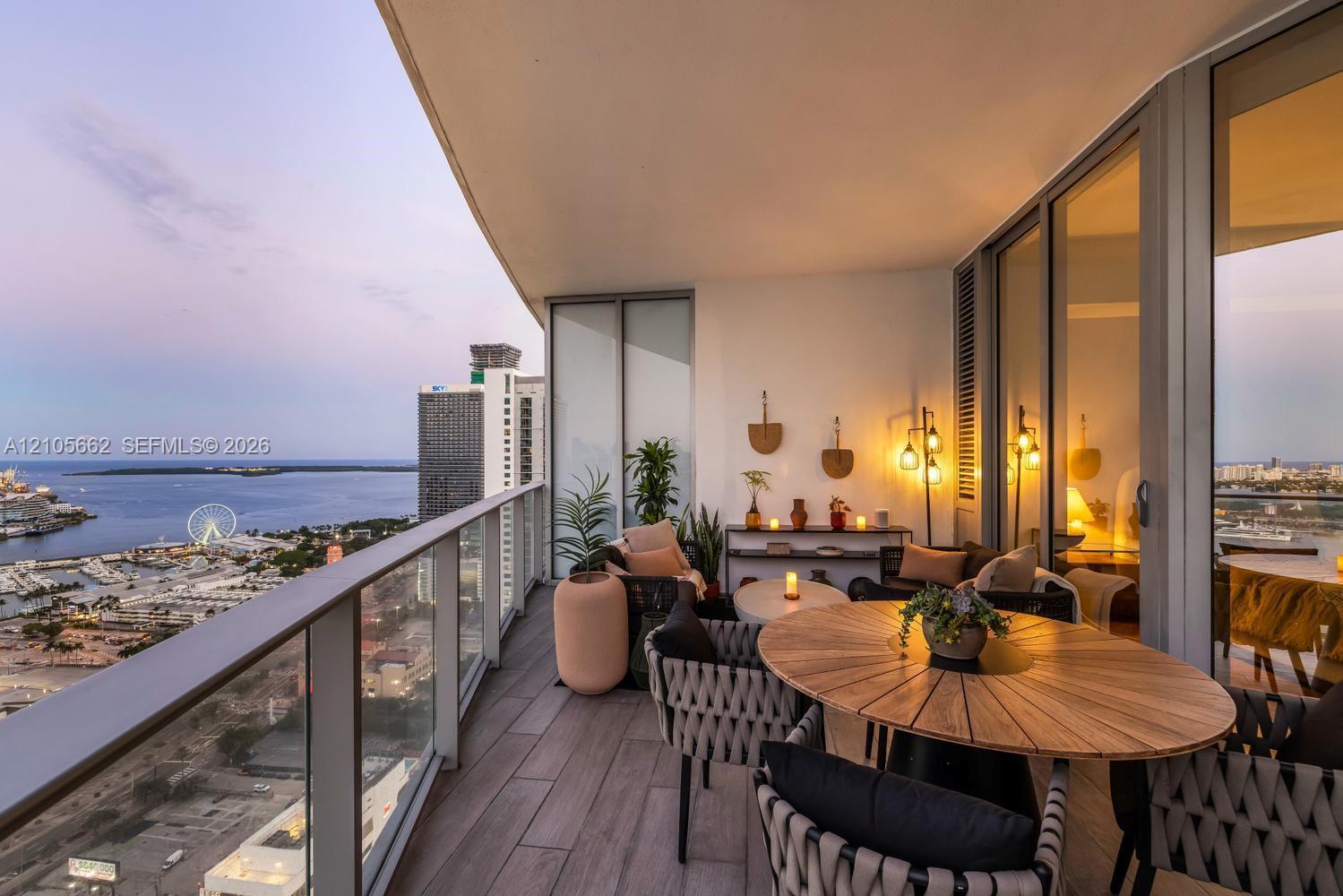 851 NE 1st Ave # 3403, Miami FL 33132