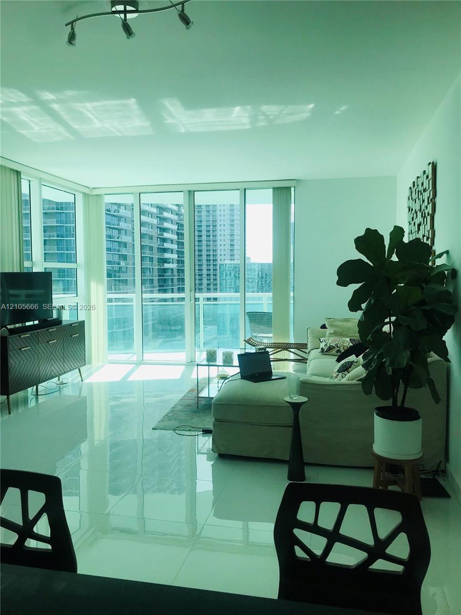 951 Brickell Ave # 2410, Miami FL 33131