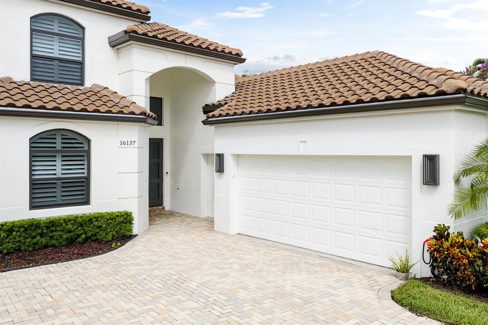 16137 Villa Vizcaya Place, Delray Beach FL 33446 photo 2