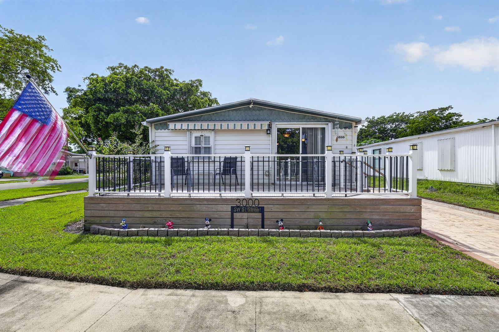 3000 SW 51st Street, Fort Lauderdale FL 33312 photo 2