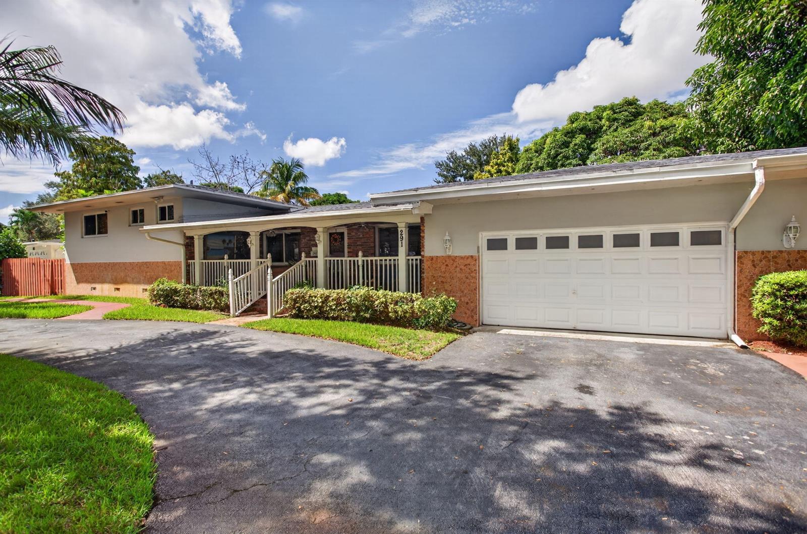 291 SW 60TH Avenue, Plantation FL 33317 photo 2