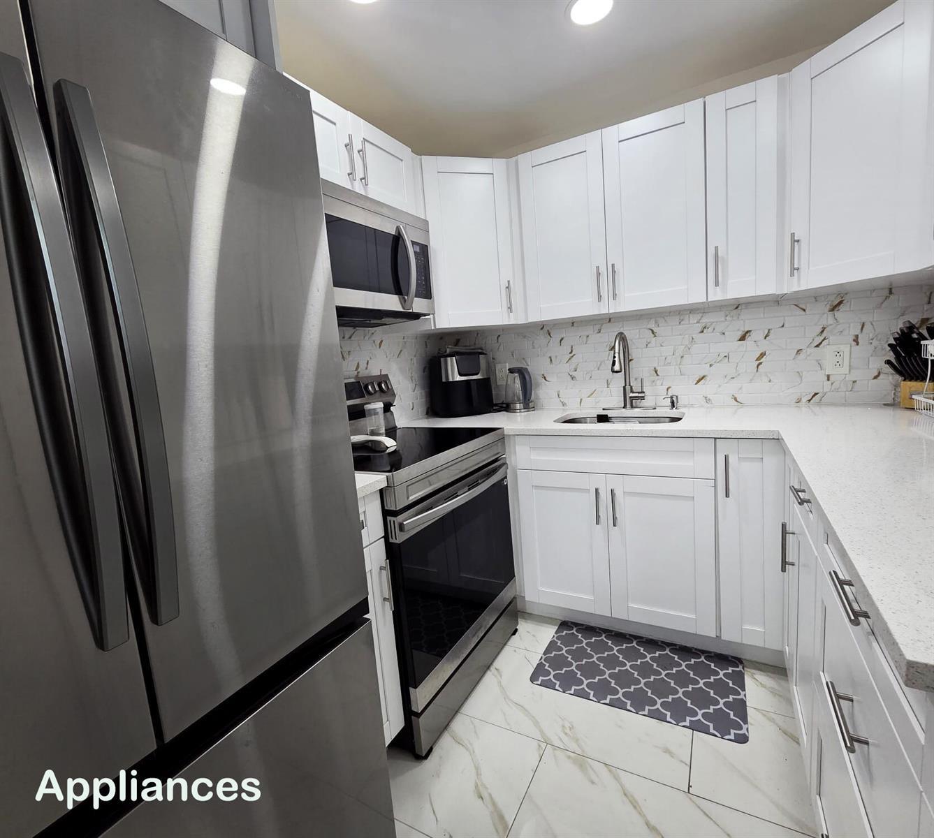 327 Chatham Chatham P # 327, West Palm Beach FL 33417 photo 2