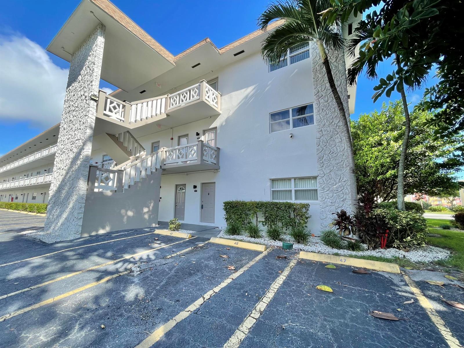 4701 NW 34th Street # 416, Lauderdale Lakes FL 33319 photo 4