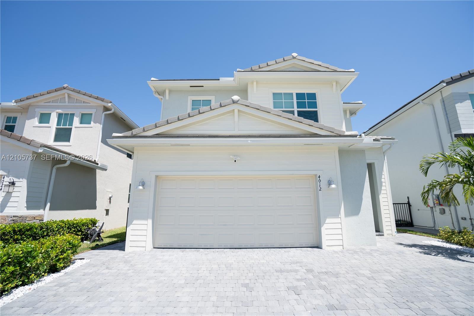 4012 Veleiros Ave, Deerfield Beach FL 33064