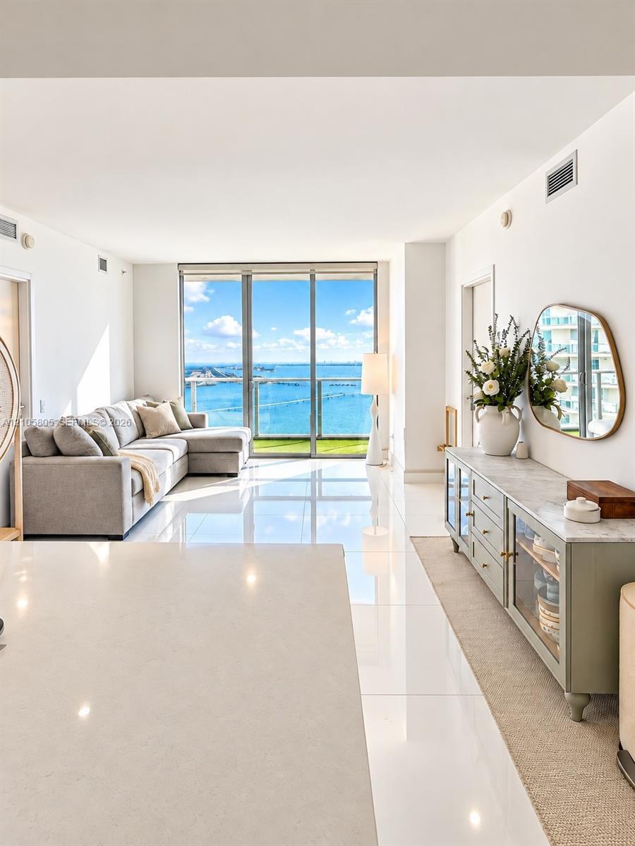 1300 Brickell Bay Dr # 3405, Miami FL 33131