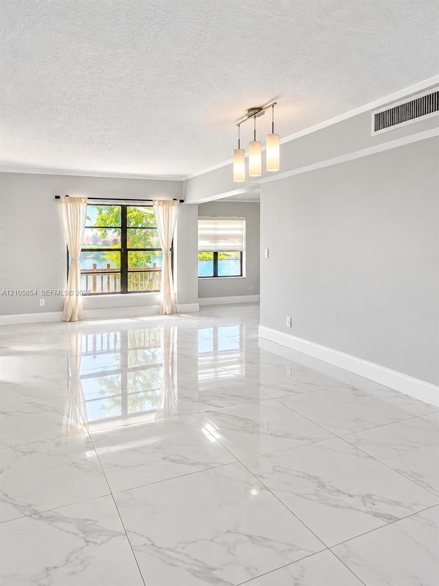 454 NW 97th Pl, Miami FL 33172 photo 5