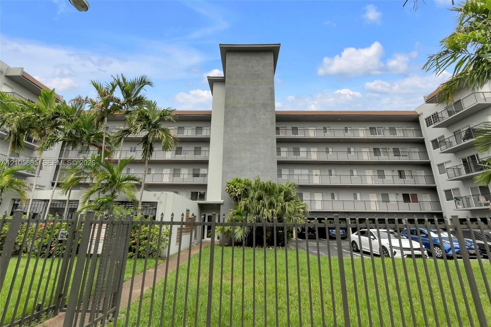 900 SW 84th Ave # 309A, Miami FL 33144