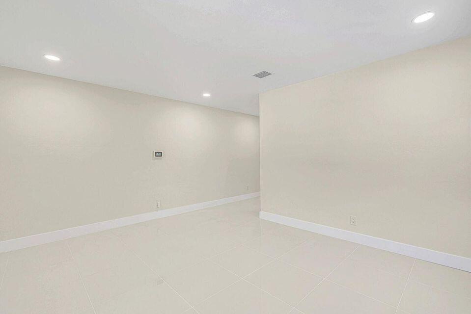 1615 S Federal Highway # B, FL 33460 photo 5