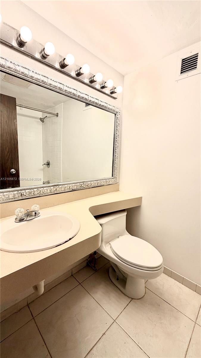 16450 NW 2nd Ave # 103, Miami FL 33169 photo 2