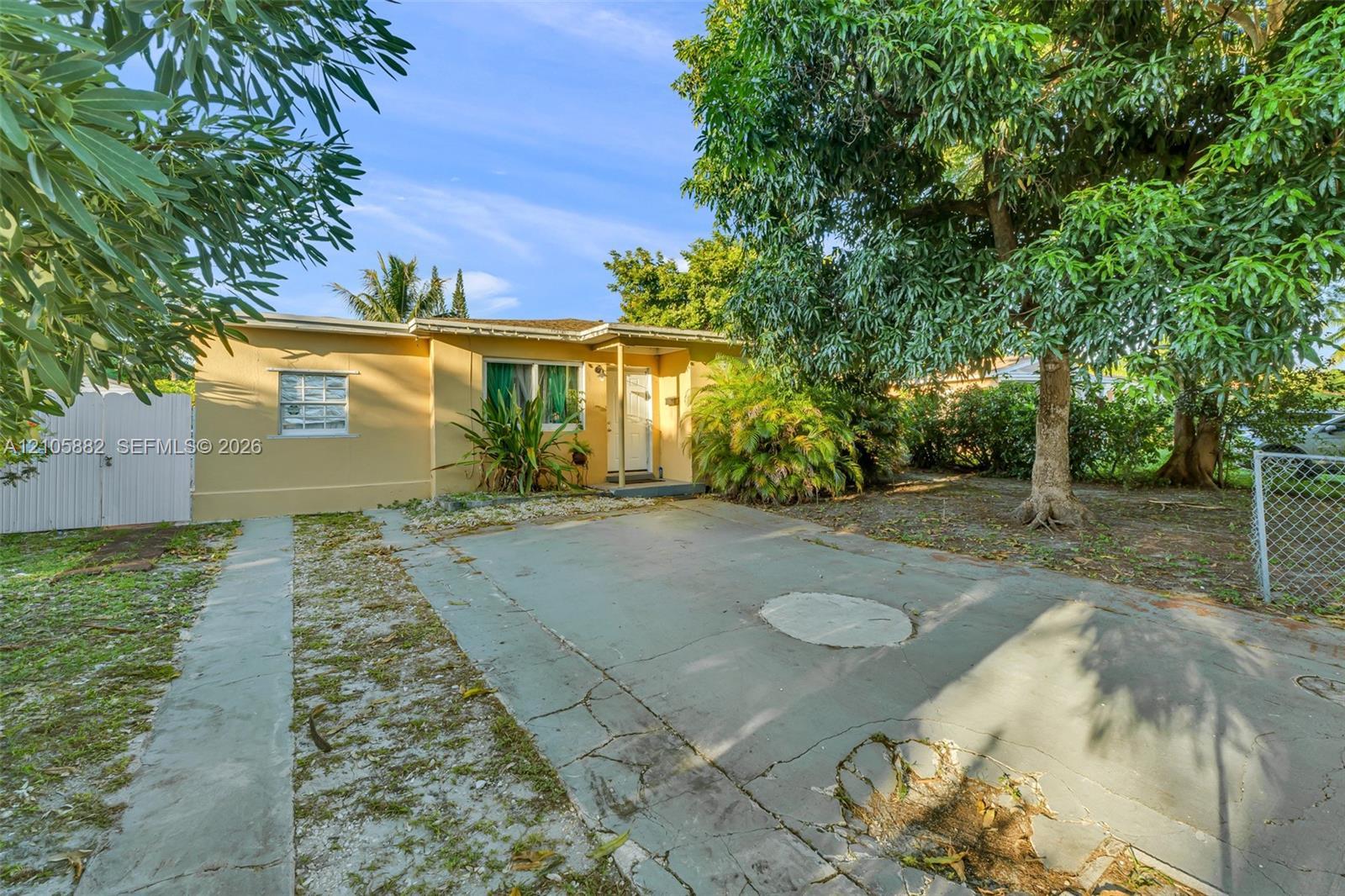 1431 NE 156th Ter, North Miami Beach FL 33162 photo 2