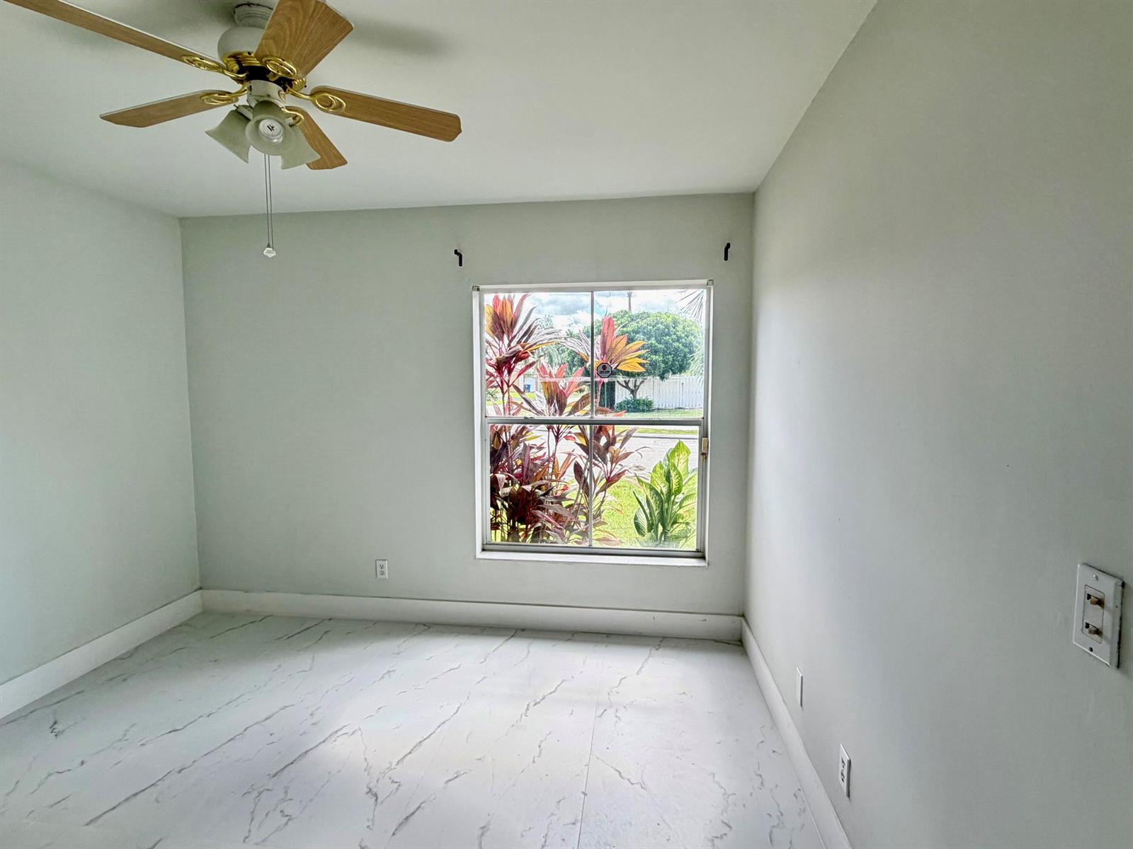 5305 NW 54TH Street NW, Coconut Creek FL 33073 photo 3