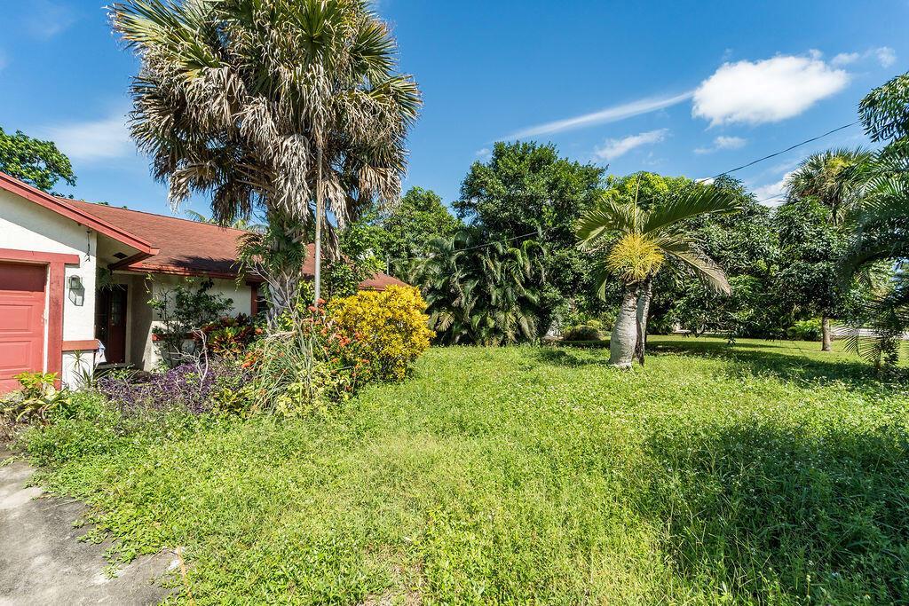 7625 CANAL Drive, Lake Worth FL 33467 photo 2