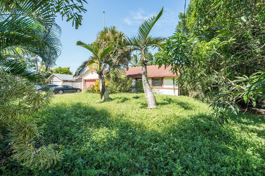 7625 CANAL Drive, Lake Worth FL 33467 photo 3