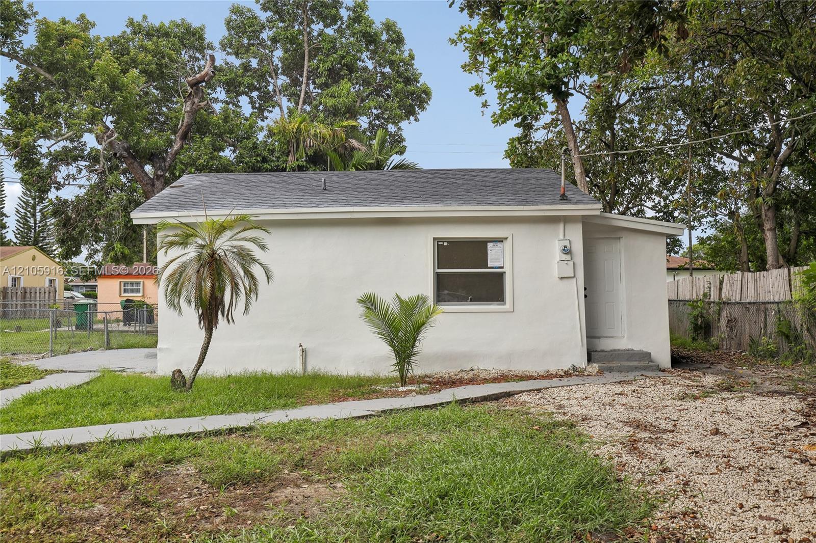 1063 NW 55th Ter, Miami FL 33127 photo 2