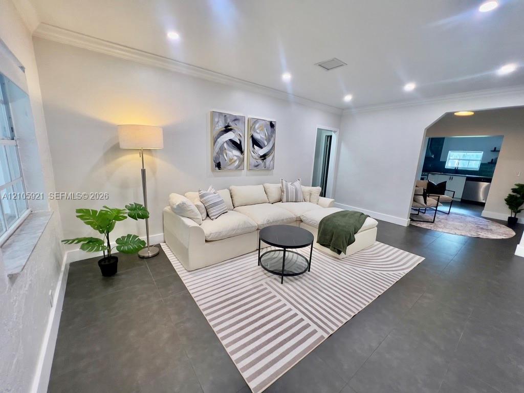 3685 SW 1st Ave, Miami FL 33145