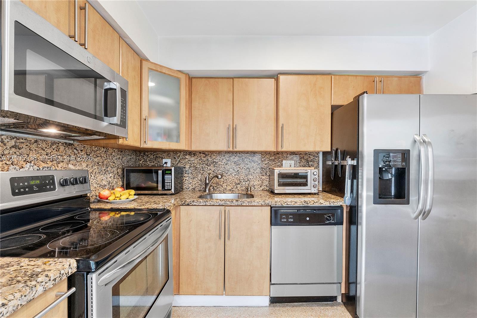 8310 NW 10th St, Pembroke Pines FL 33024 photo 4
