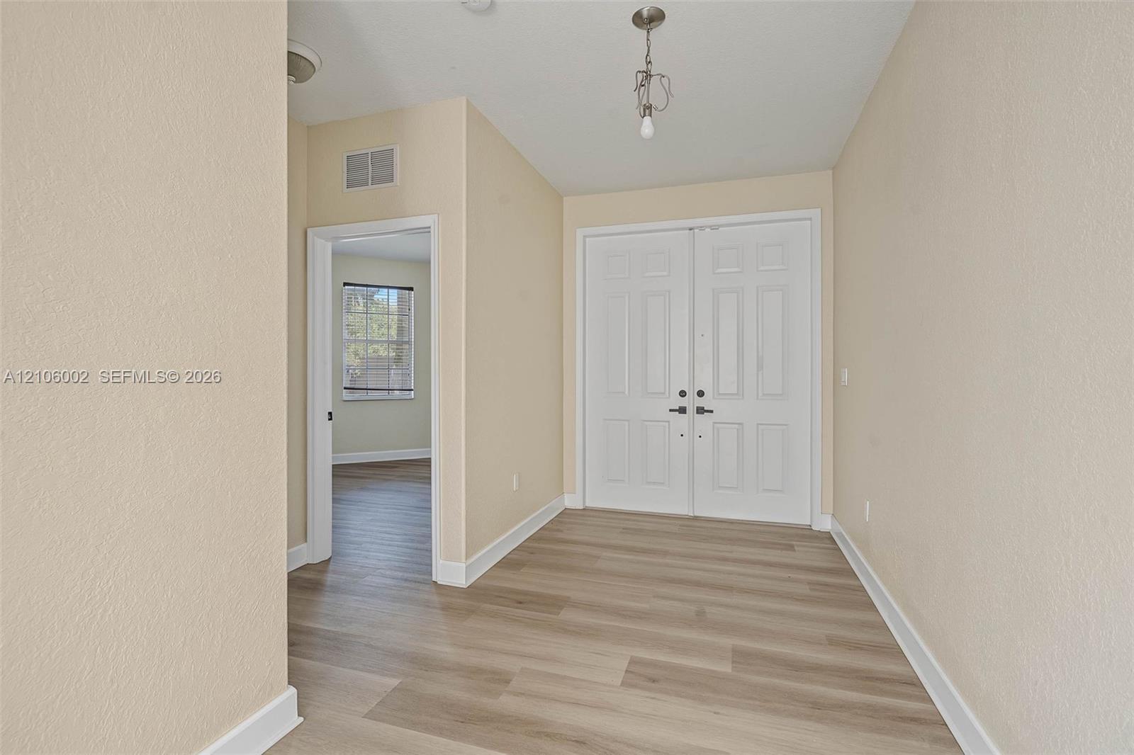 8205 NW 116th Ave, Doral FL 33178 photo 4