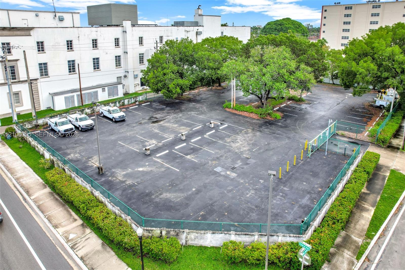 1724 Buchanan St, Hollywood FL 33020 photo 2