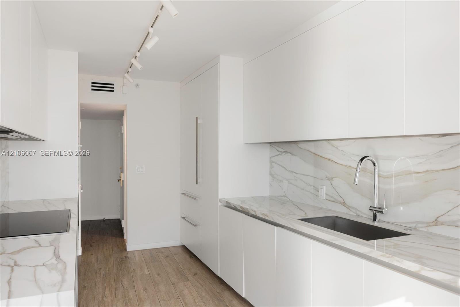 9 Island Ave # 1215, Miami Beach FL 33139 photo 4