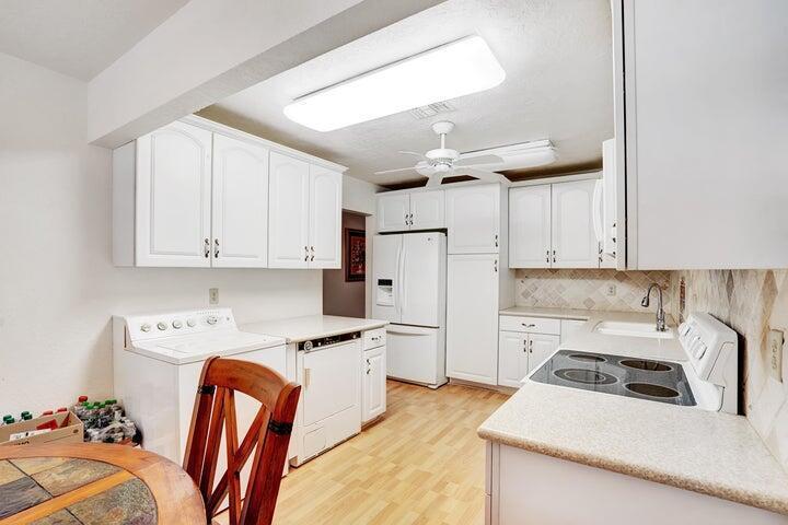 14 Westgate Lane # 14D, Boynton Beach FL 33436 photo 3