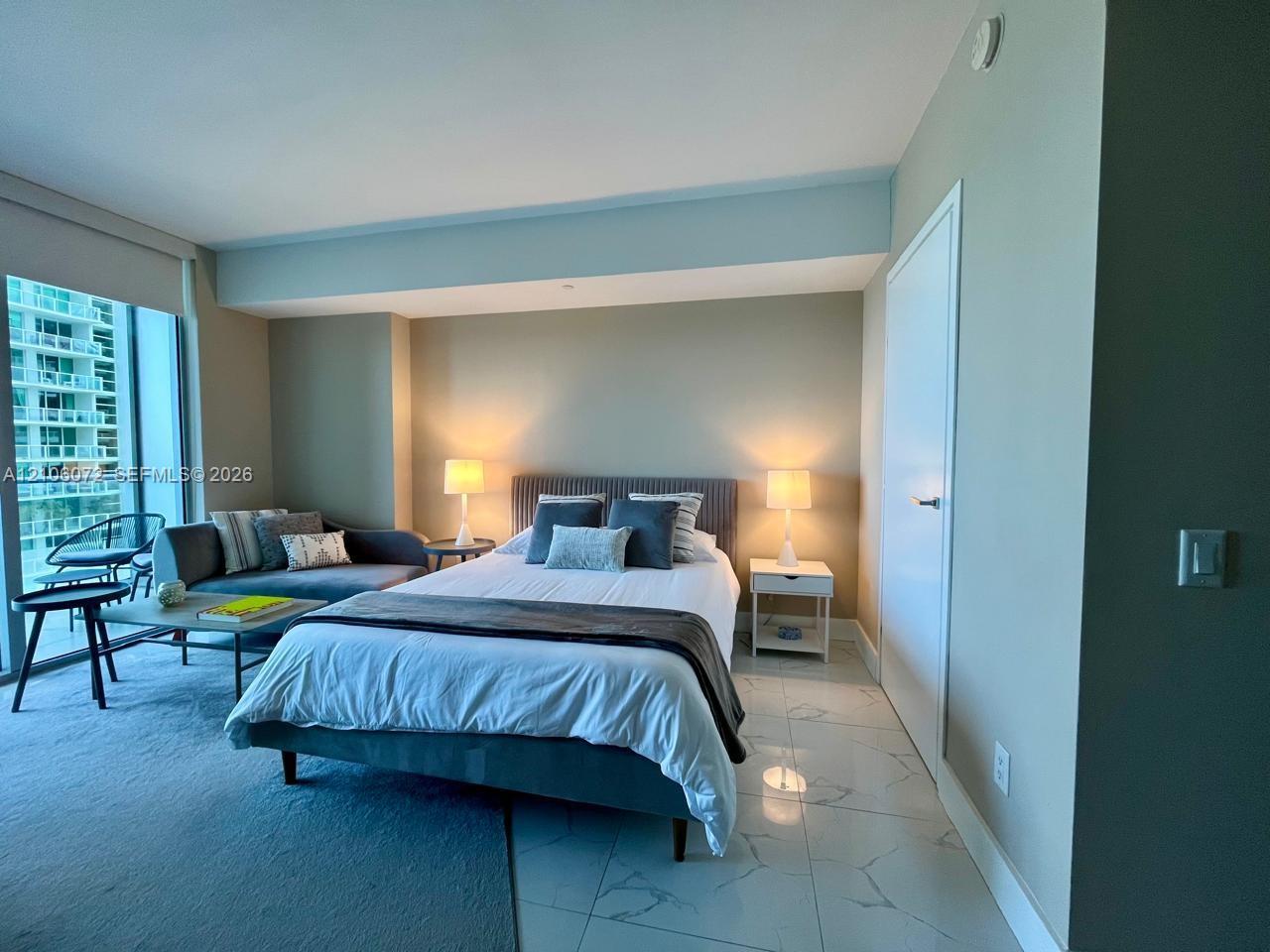 1300 Brickell Bay Dr # 1806, Miami FL 33131 photo 2