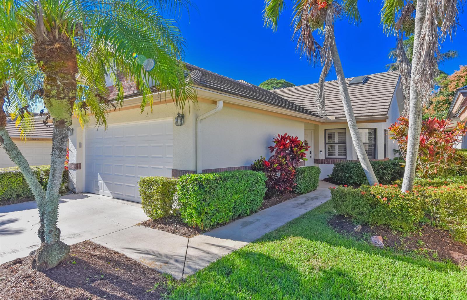 438 SW JEFFERSON Circle, Port St. Lucie FL 34986 photo 2