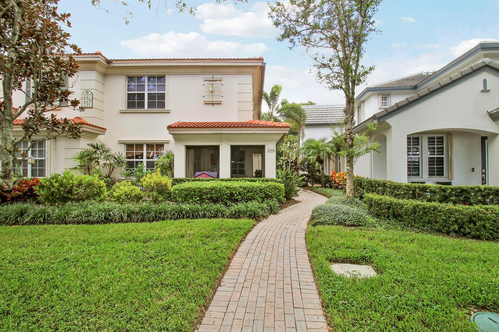 229 EVERGRENE Parkway, Palm Beach Gardens FL 33410 photo 2