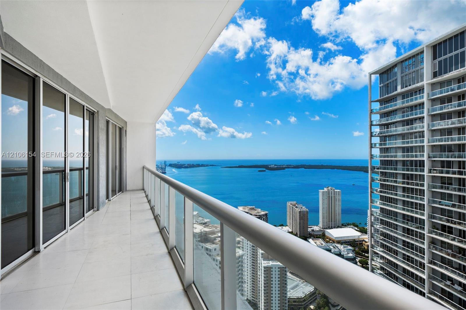 475 Brickell Ave # 5209, Miami FL 33131
