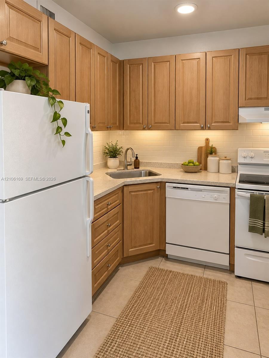 10820 SW 200th Dr # 162, Cutler Bay FL 33157 photo 4